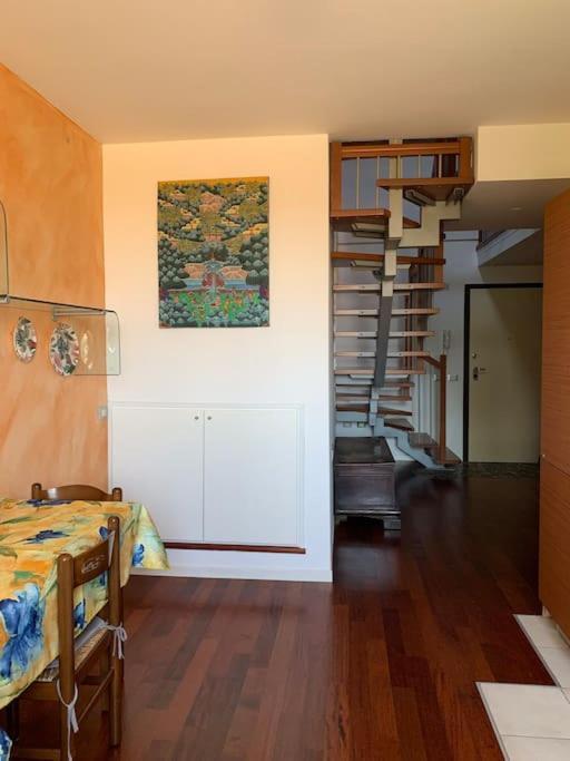 Appartamento Andrew'S House Con Parcheggio Privato อันโซลา เดล เอมิเลีย ภายนอก รูปภาพ