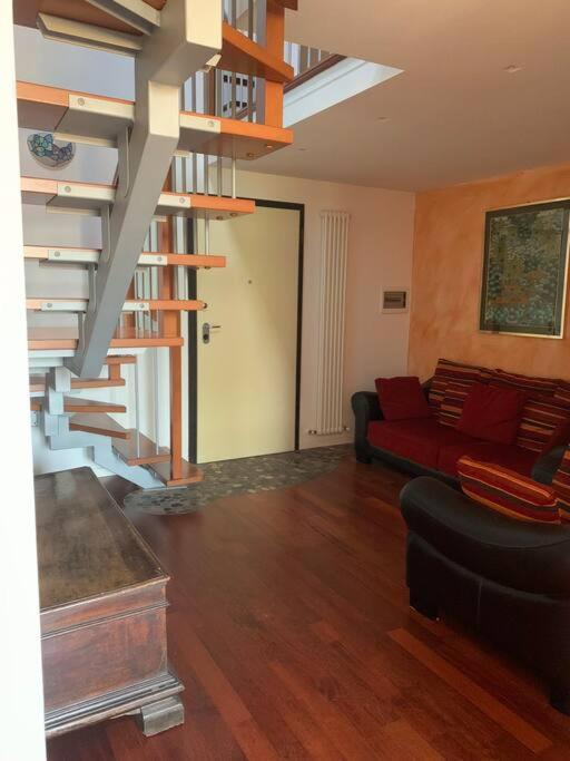Appartamento Andrew'S House Con Parcheggio Privato อันโซลา เดล เอมิเลีย ภายนอก รูปภาพ